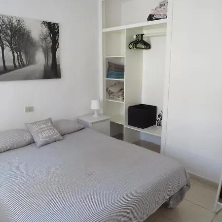 Biosfera Modern Bright Old Town Two Bedroom Pdc Tias